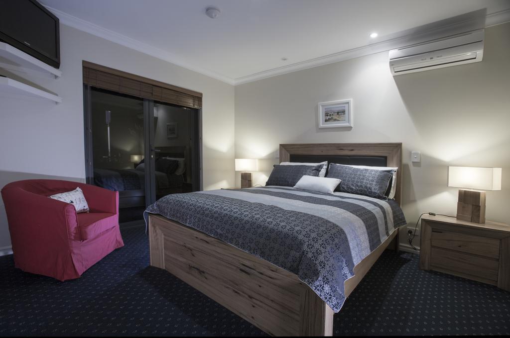 Murray River Lodge Luxury Boutique Accommodation B&B - Adults Only North Yunderup Kamer foto